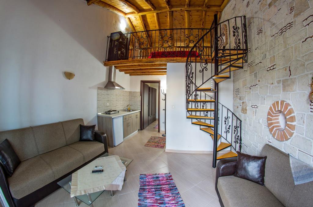 Theano Apartments サルティ エクステリア 写真