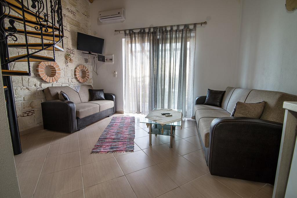 Theano Apartments サルティ エクステリア 写真